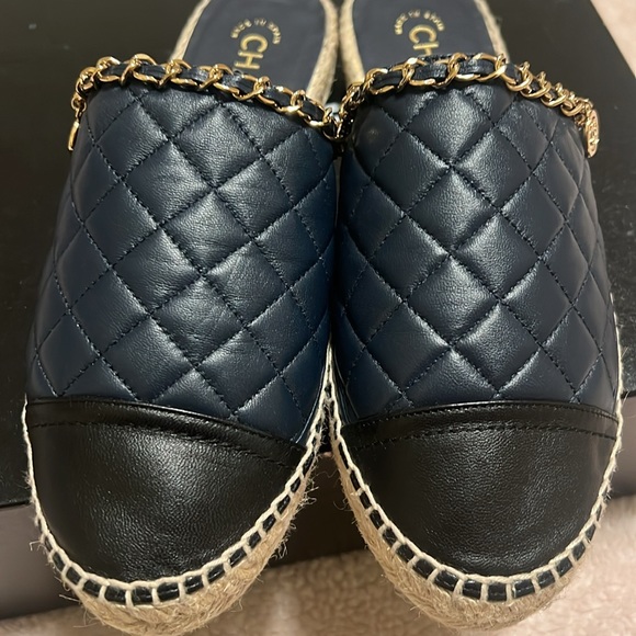 Chanel leather sandals slippers size 39 quilted - Picture 8 of 12
